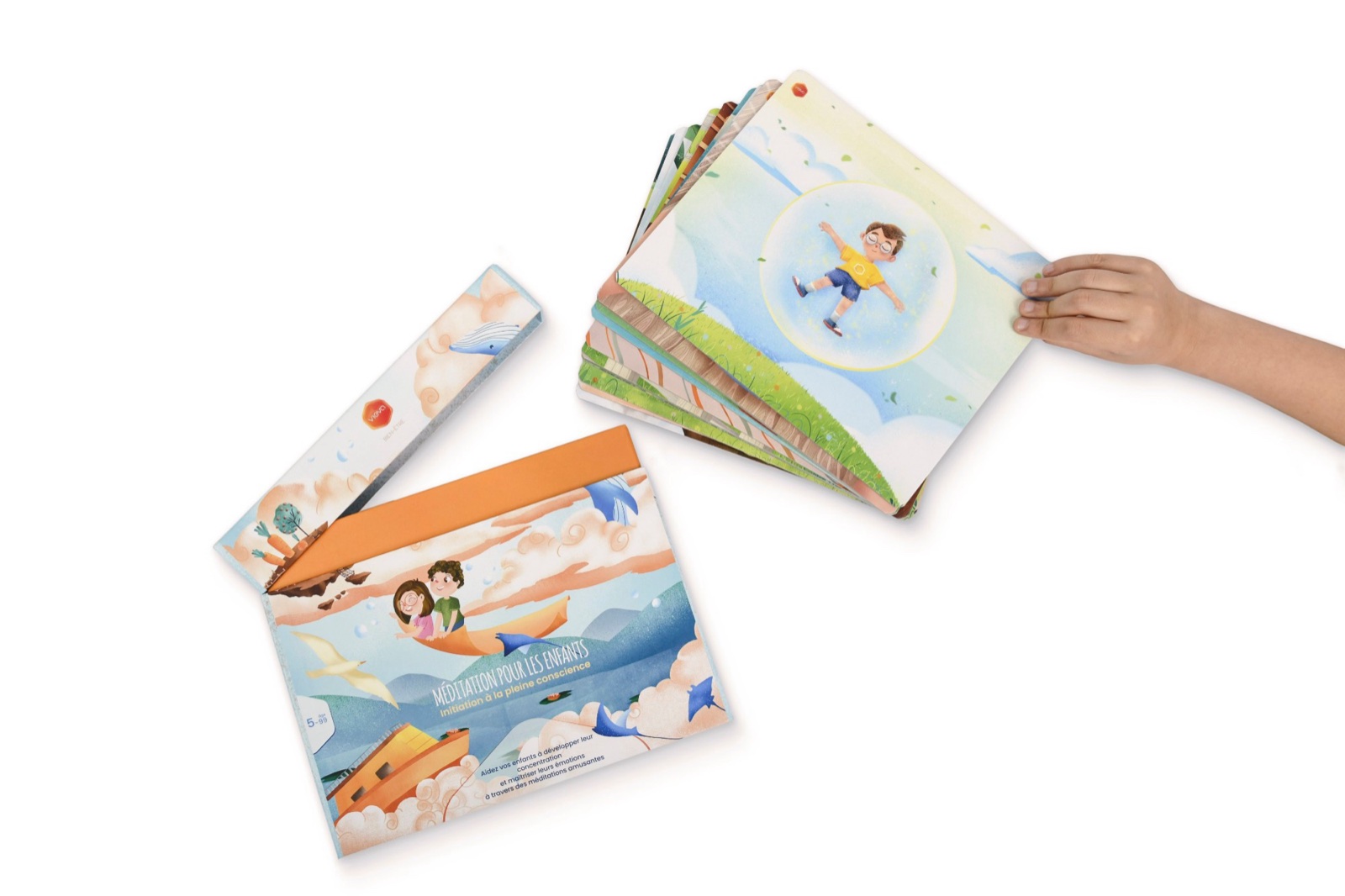 Coffret ouvert et cartes
